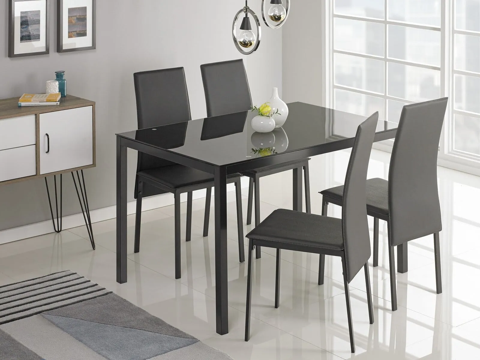 Black gloss dining table with 4 black chairs