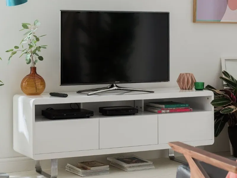 White gloss tv stand