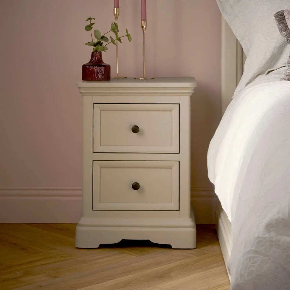 Ivory painted 2-drawer bedside