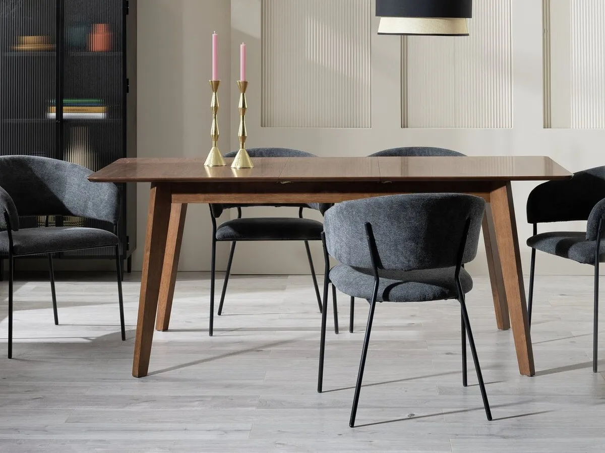 Walnut finish extending 4-6 seater dining table