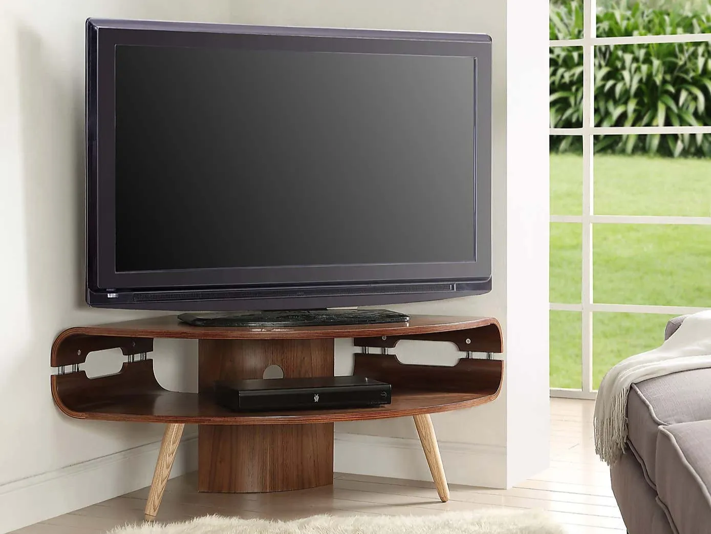 Curved corner tv stand