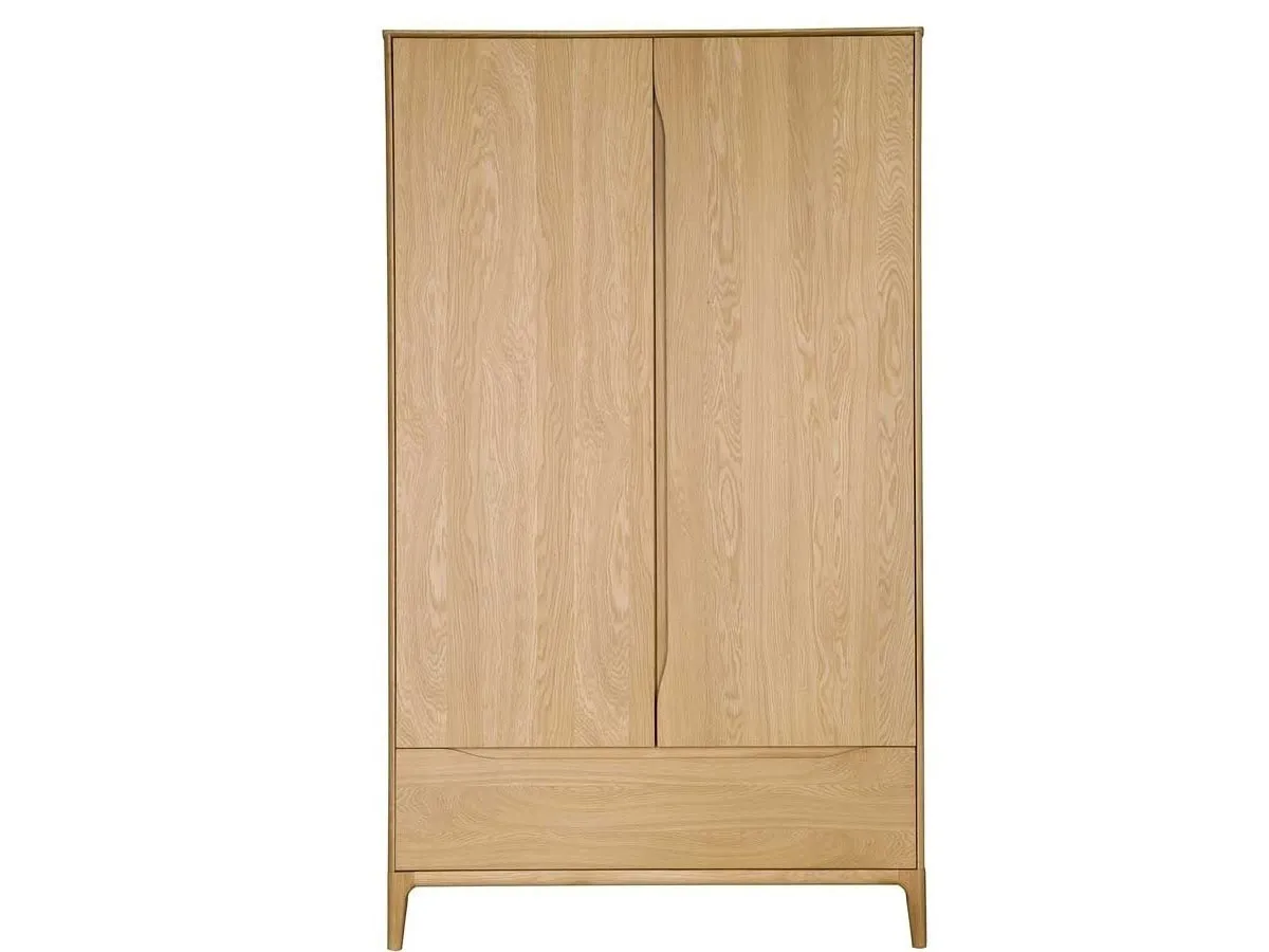 Oak 2-door, 1 drawer wardrobe