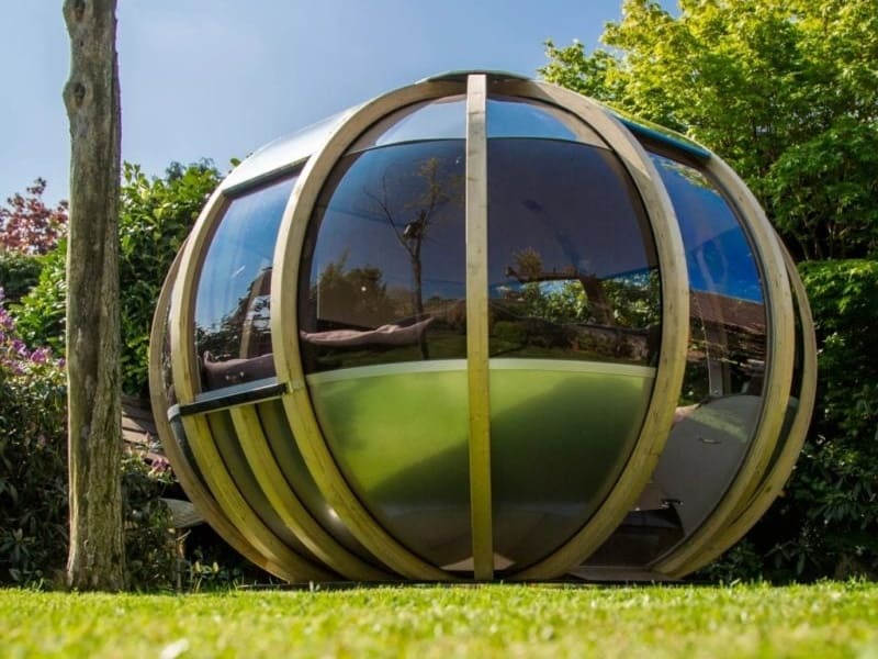 Summer-house-style garden pod