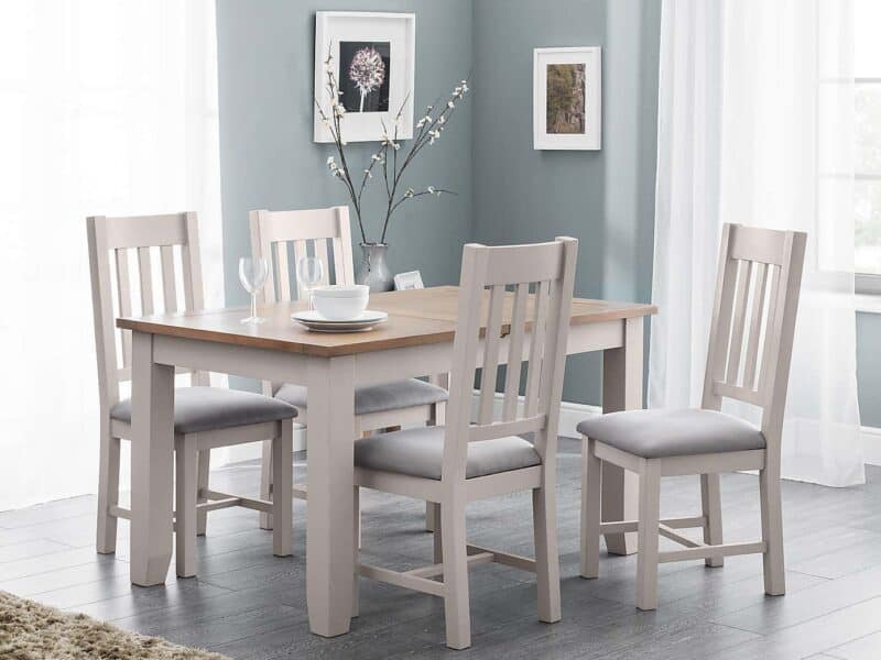 Extending dining table and 4 chairs