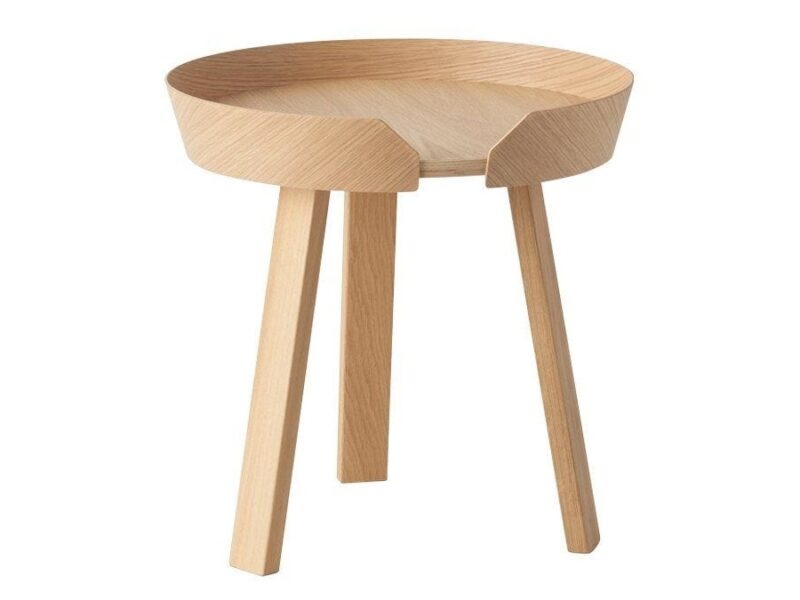 Round oak side table with raised edge