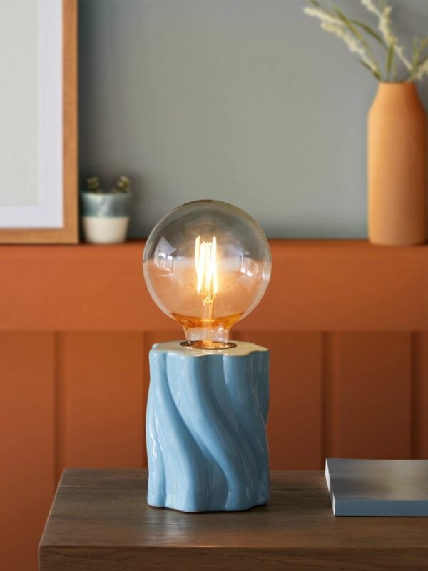 Blue twist base table lamp