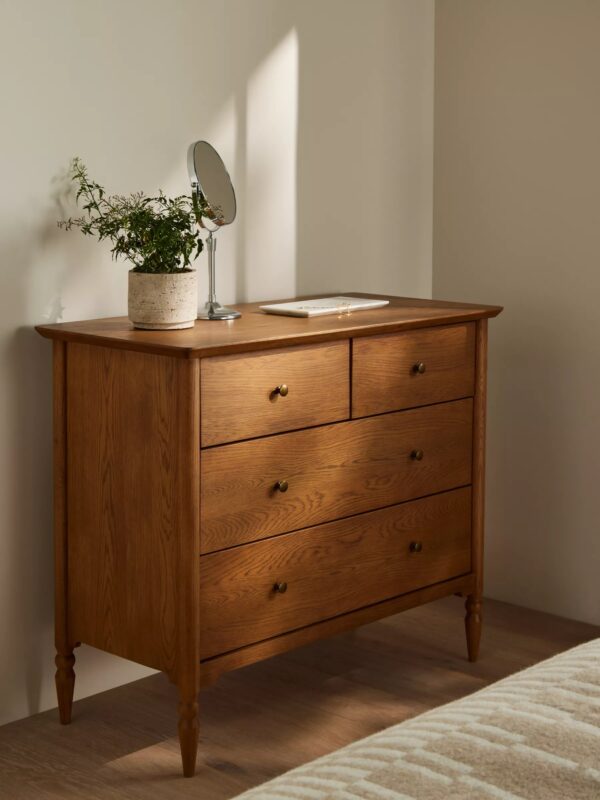 Oak drawer chest