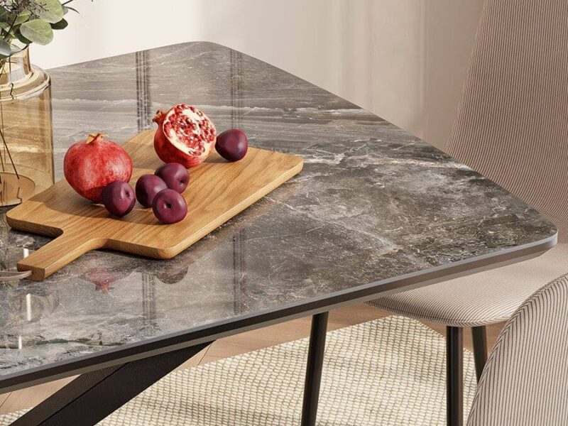 Marble effect top with rounded edges