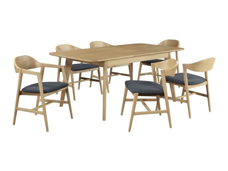 Oak dining table and 6 chairs