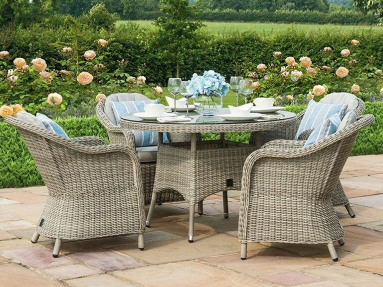 Rattan outdoor dining set